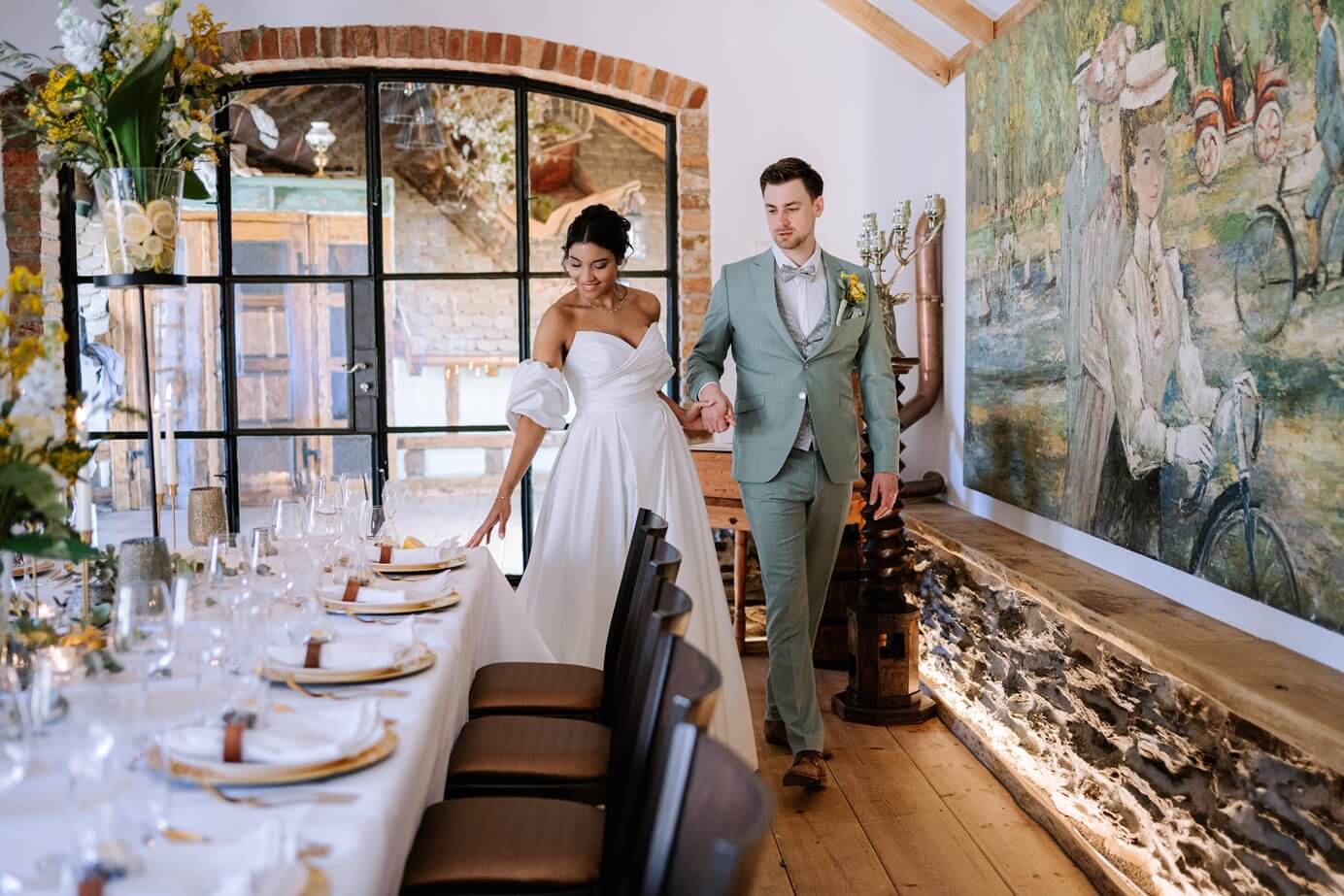 Hochzeitslocation: Hof alla Cava, Brautpaar im Hochzeitssaal